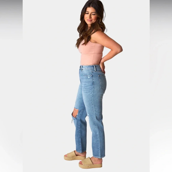 Hidden Jeans Med Wash Distressed Tracey High Rise Straight Crop Jeans Size 29 - Picture 4 of 9